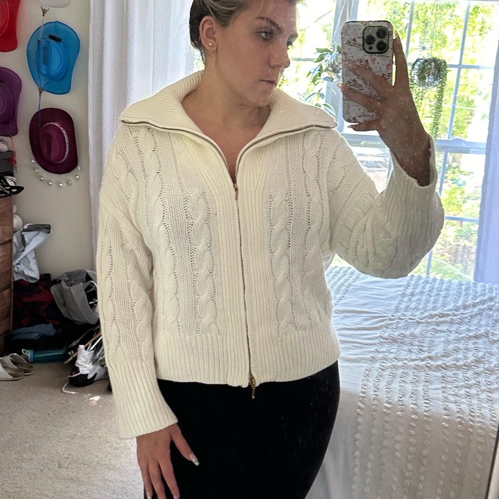 Abercrombie and Fitch Merino Wool Blend Collared Full Zip Sweater